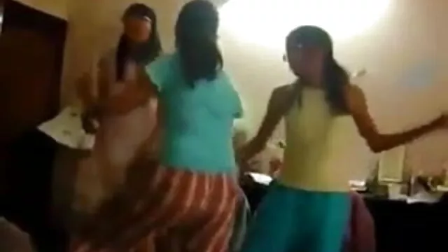 एमेच्योर GF और उसे पहली बार गुदा creampie के हॉलीवुड बीएफ सेक्सी मूवी साथ बकवास