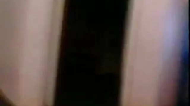 बड़े saggy स्तन के साथ माँ। सेक्सी मूवी हिंदी सेक्सी मूवी