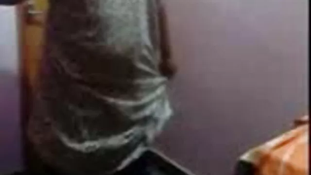 कठोर निपल्स और भावपूर्ण बिल्ली सेक्सी हिंदी मूवी एचडी होंठ और खिलौना के साथ एमआईएलए