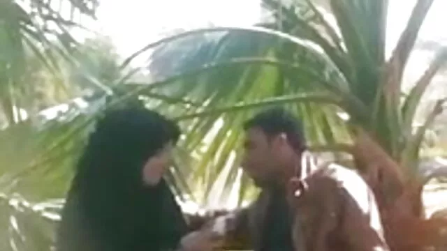 युवा समलैंगिकों प्यार हिंदी में फुल सेक्सी मूवी