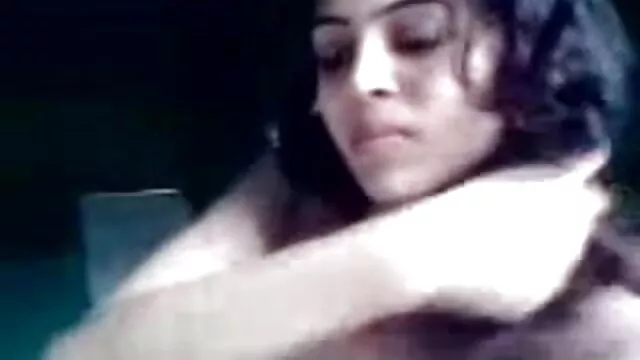 तांडव हिंदी फिल्म सेक्सी एचडी में