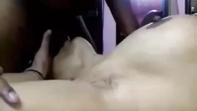 एक दोस्त और उसकी लड़की की जासूसी हिंदी सेक्सी एचडी मूवी