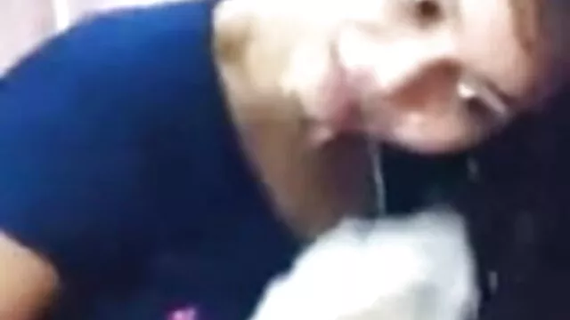 हेली फुल सेक्स हिंदी मूवी एक चेंजिंग रूम में हस्तमैथुन करती है