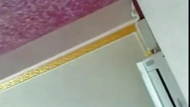 गर्म माँ छोटे पुरुषों से हिंदी फिल्म सेक्सी एचडी में प्यार करती है।