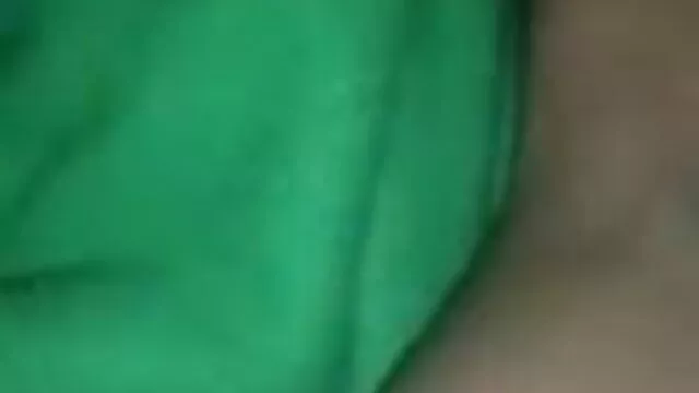 मेरी सेक्सी पियर्सिंग - निपल लड़की को उसके वाइब्रेटर को सेक्स करते हुए हिंदी मूवी चुभते हुए