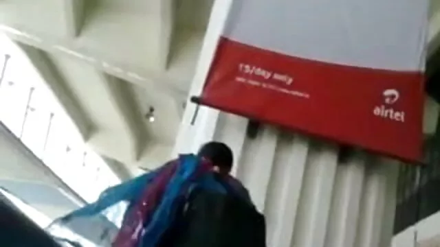 टैमड टीन्स क्रिस्टल्स का पहला शौकिया प्रदर्शन हिंदी फिल्म मूवी सेक्सी