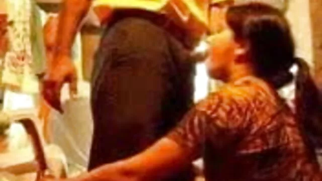 छोटे अमई सेक्सी मूवी फिल्म हिंदी में (28 में से 2)