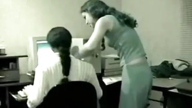 दो बार सोचें कि क्या आपका जीएफ ट्रेन से यात्रा मूवी सेक्सी हिंदी में वीडियो करने का फैसला करता है