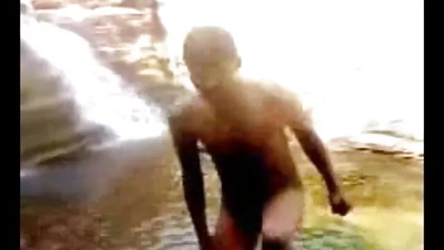 दिन के लिए अच्छी हिंदी सेक्सी मूवी शुरुआत बीवीआर