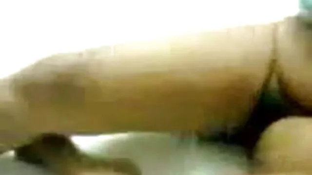 लैटिना आकर्षक सेलेना सेक्सी हिंदी मूवी फिल्म वीडियो सेंटोरो को एक बड़ा चेहरा मिलता है