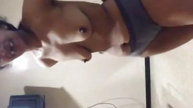 गर्म हिंदी सेक्सी मूवी एचडी वीडियो सेक्स आउटडोर