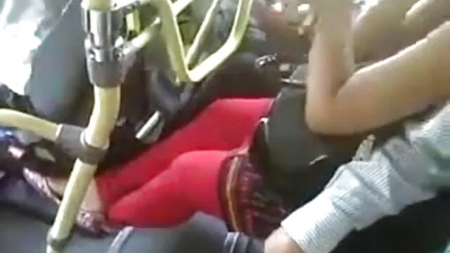 पेनेलोप के बड़े प्राकृतिक स्तन सेक्सी हिंदी वीडियो एचडी मूवी गड़बड़ हो जाते हैं