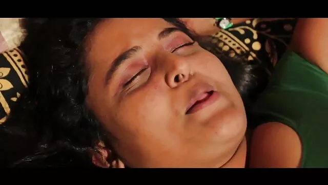 मेरे नए घर में सेक्स करने के लिए मेरी गर्म पत्नी ने मुझे नए दोस्त के साथ सेक्सी हिंदी मूवी में आश्चर्यचकित किया