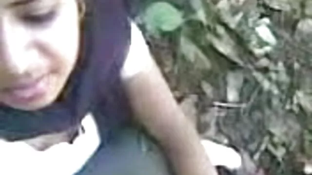 वेबकैम पर रसदार बिल्ली के लिए बड़ा संभोग हिंदी वीडियो फुल मूवी सेक्सी सुख