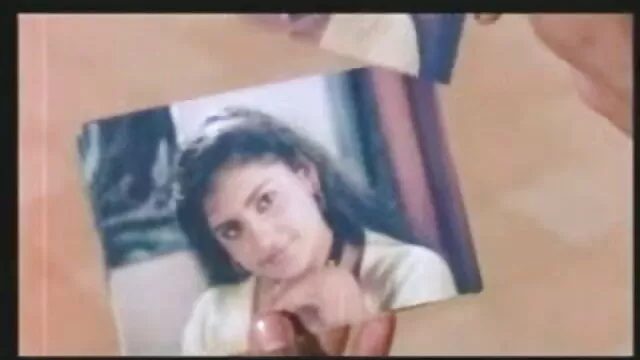 बीच हिंदी में सेक्सी वीडियो मूवी केबिन 2014